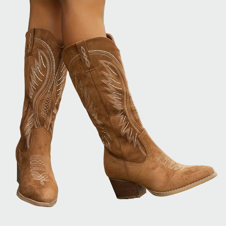 Stylové vyšívané cowboy boty
