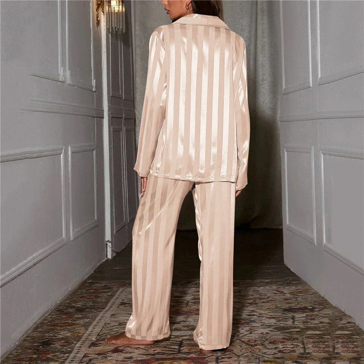 ENSEMBLE DE PYJAMA CLASSIQUE POUR FEMMES