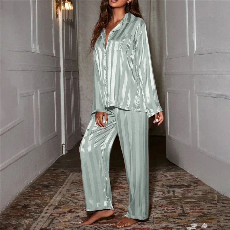 ENSEMBLE DE PYJAMA CLASSIQUE POUR FEMMES