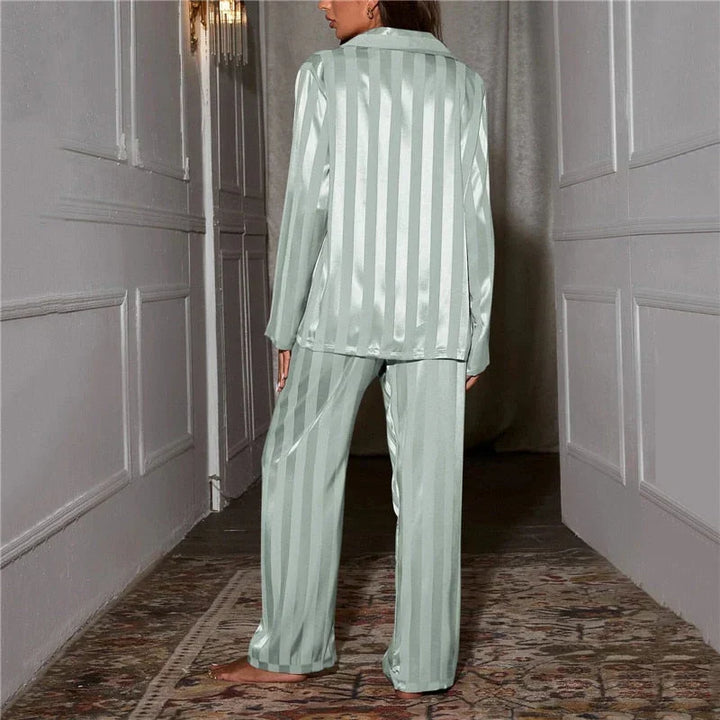 ENSEMBLE DE PYJAMA CLASSIQUE POUR FEMMES