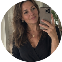 JULIE MOREL (44 ANS)