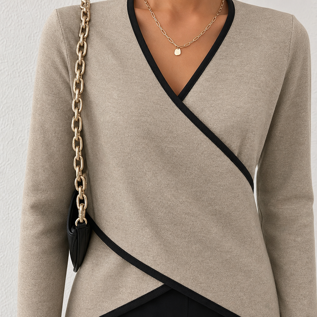 PULL AJUSTÉ À COL EN V POUR FEMMES